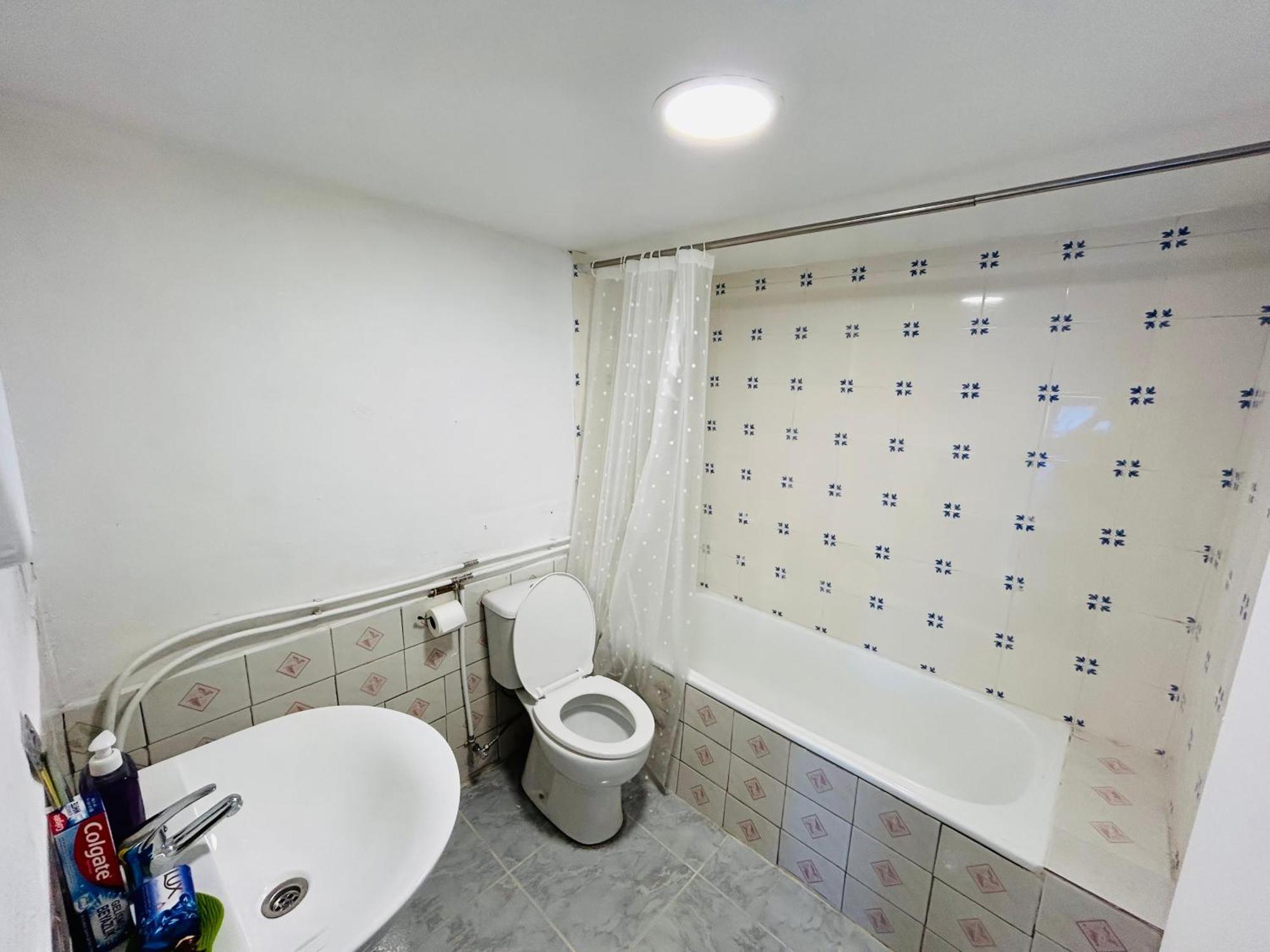 Japji Guest House Esmeriz Vitoria Exterior foto