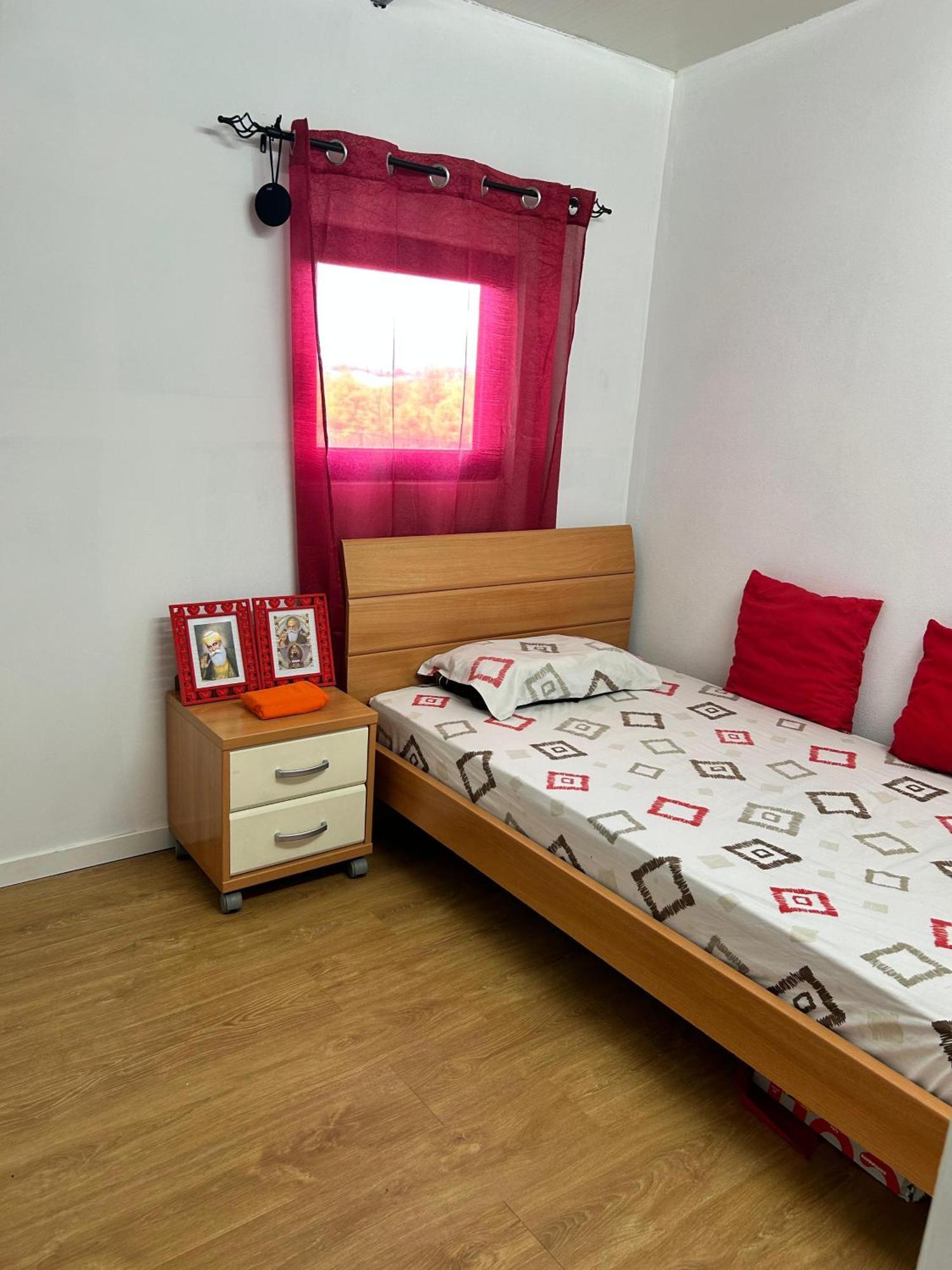 Japji Guest House Esmeriz Vitoria Exterior foto